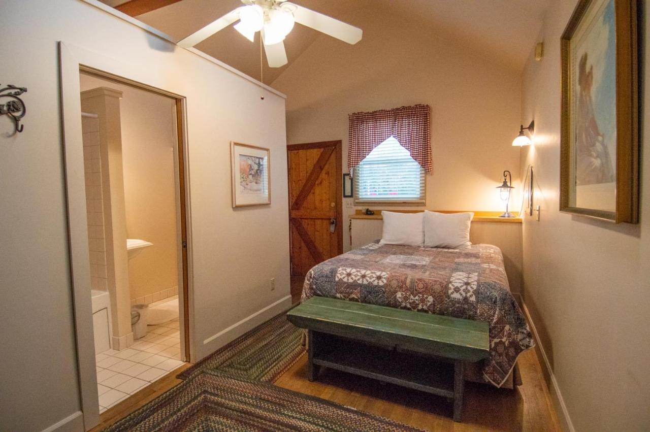 The Swan Hotel ポート・タウンゼンド エクステリア 写真
